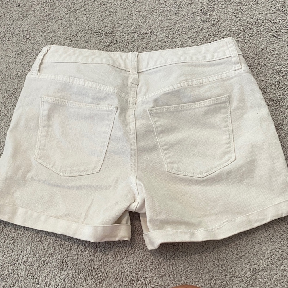 Universal Thread Women's Off-White Distressed Jea… - image 5